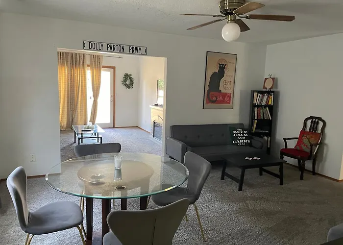 Apartment Murphysboro Bnb